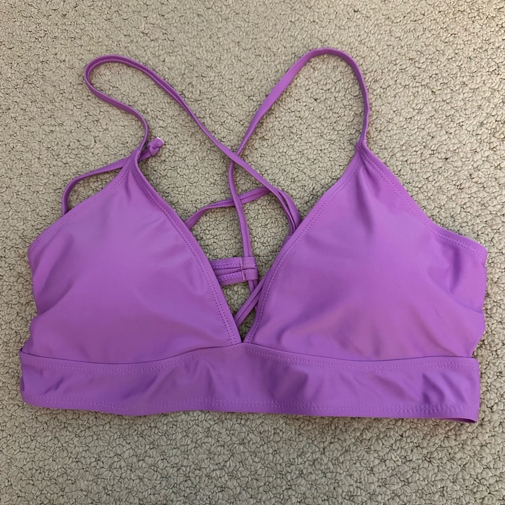 Adjustable tie back bikini top